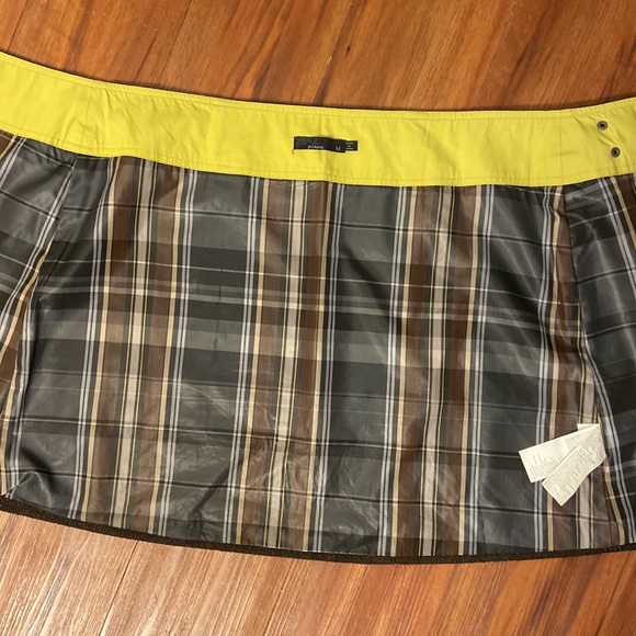 Prana button-front mini skirt - Picture 4 of 10